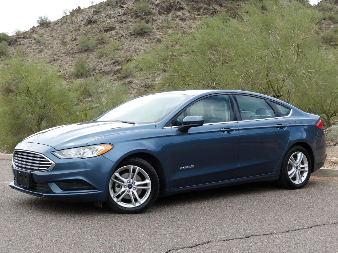 Ford Fusion Hybrid S 2018