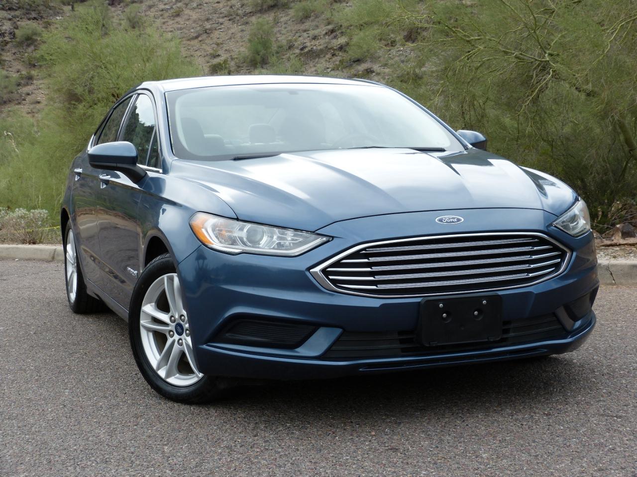 Ford Fusion Hybrid S 2018