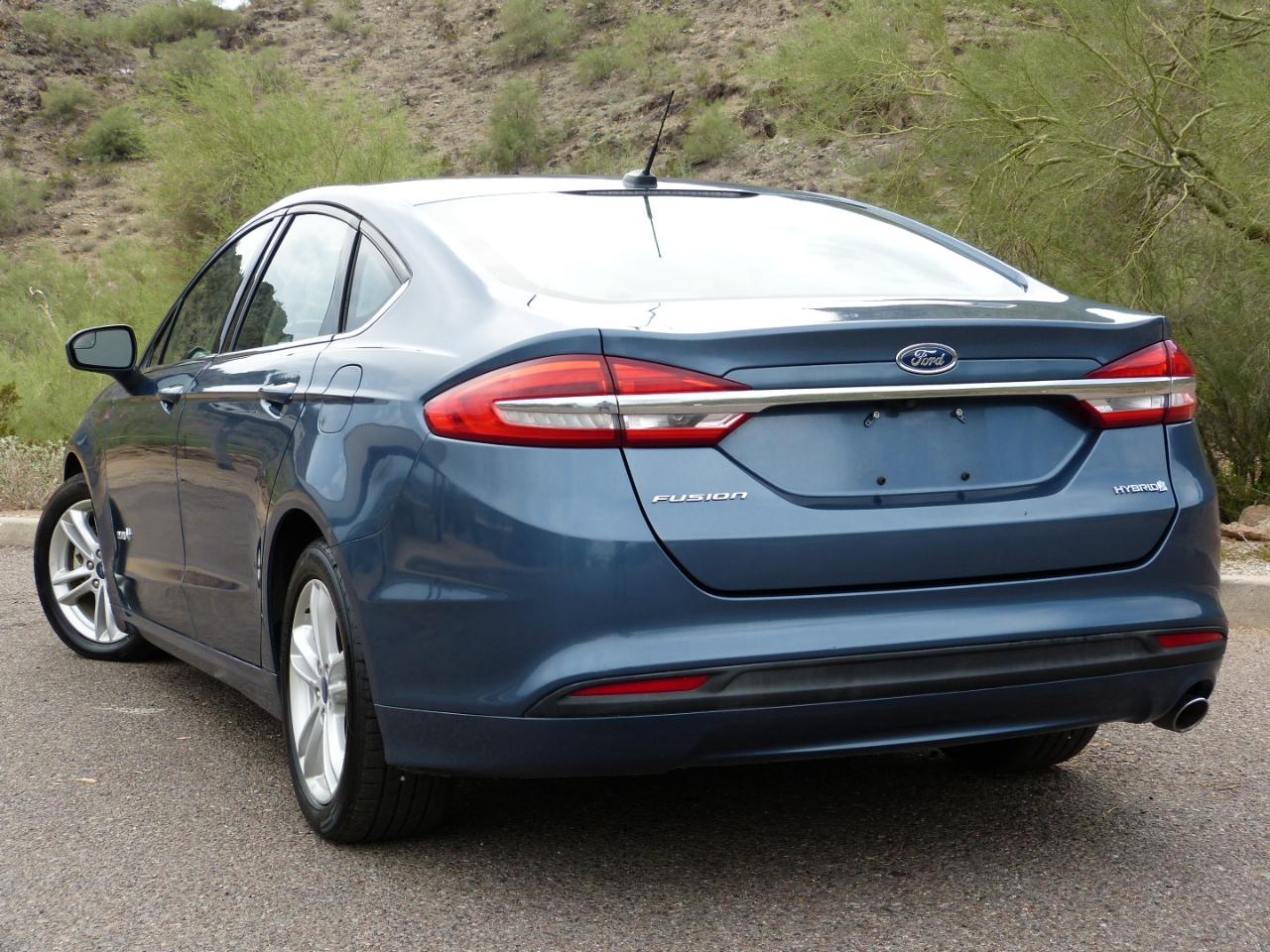 Ford Fusion Hybrid S 2018