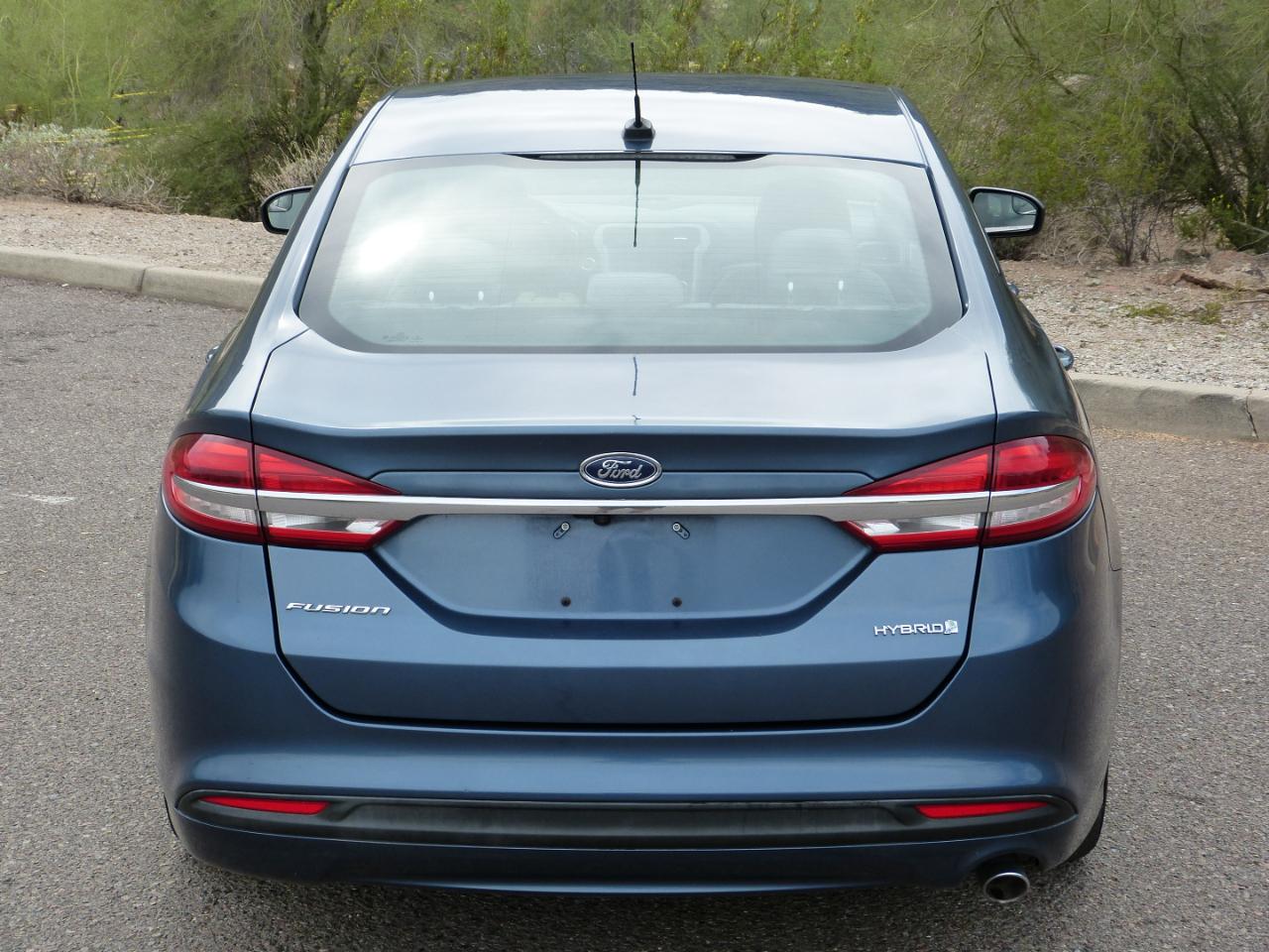 Ford Fusion Hybrid S 2018