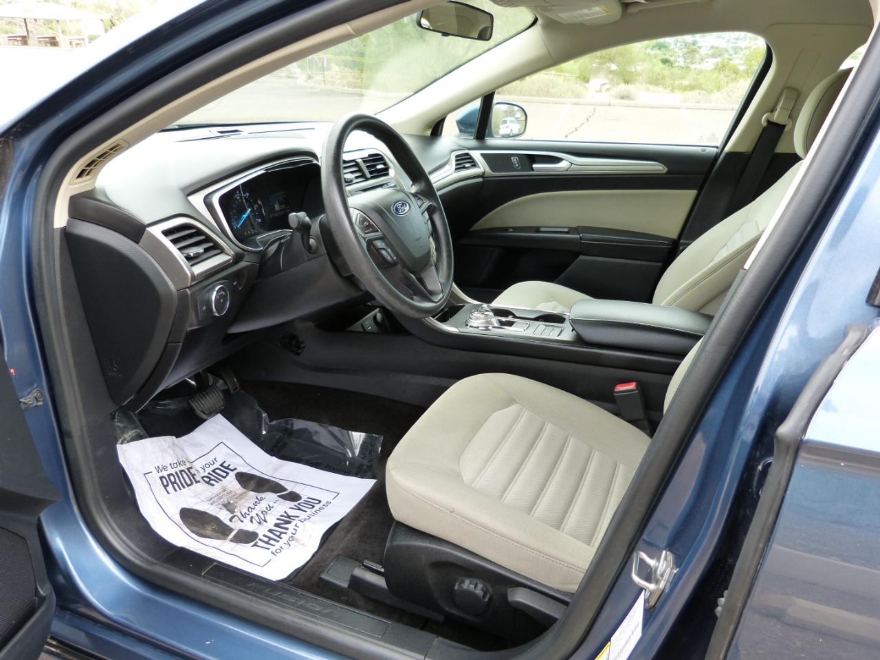 Ford Fusion Hybrid S 2018