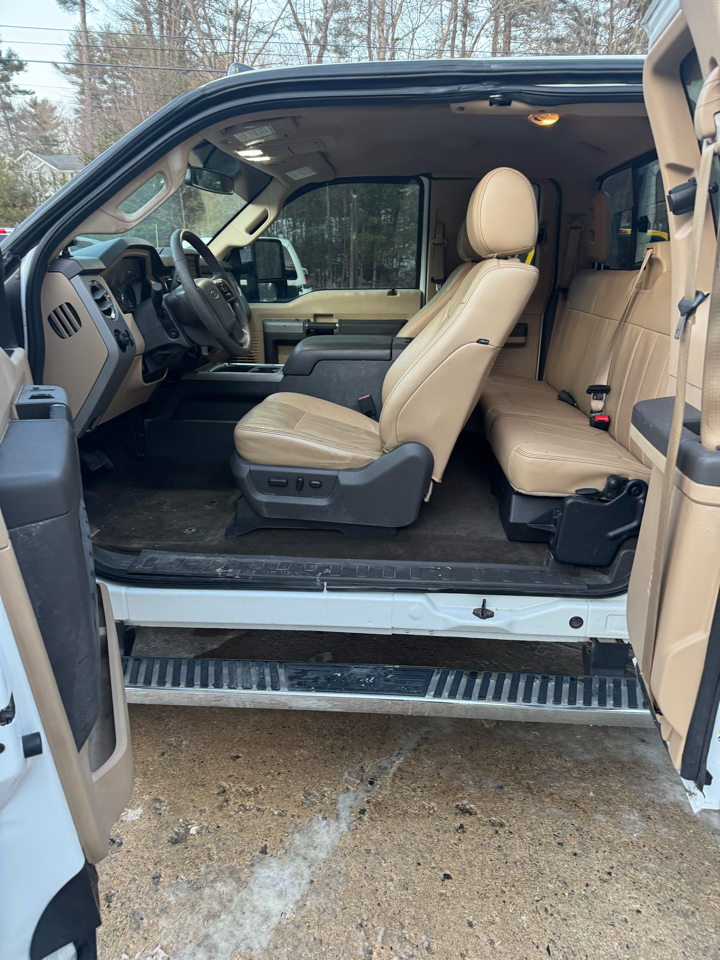 Ford F-250 SD XL SuperCab 4WD 2013