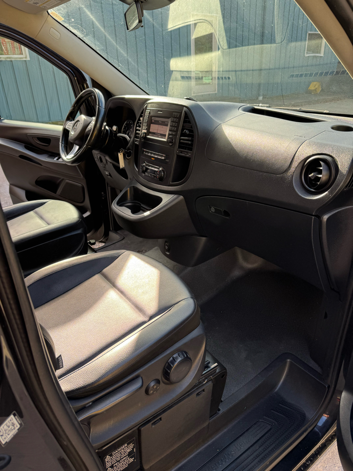 Mercedes-Benz Metris Passenger Van 2018 Mercedes-Benz Metris Passenger Van 2018