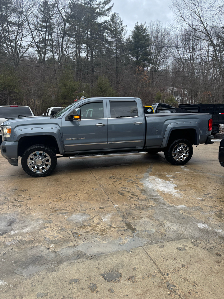 GMC Sierra 2500HD Denali Crew Cab 4WD 2016