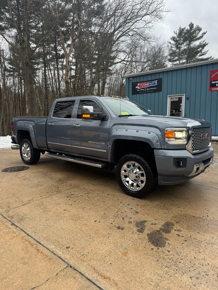 GMC Sierra 2500HD Denali Crew Cab 4WD 2016