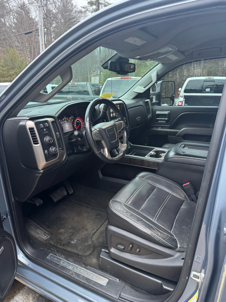 GMC Sierra 2500HD Denali Crew Cab 4WD 2016