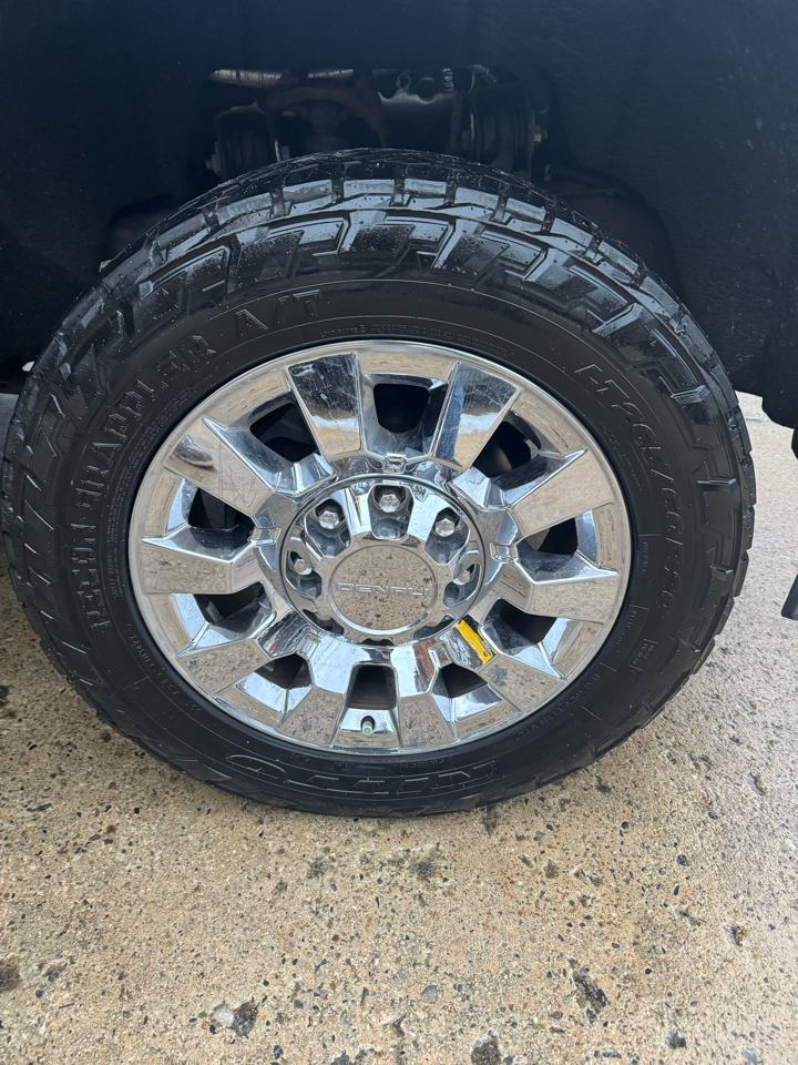 GMC Sierra 2500HD Denali Crew Cab 4WD 2016