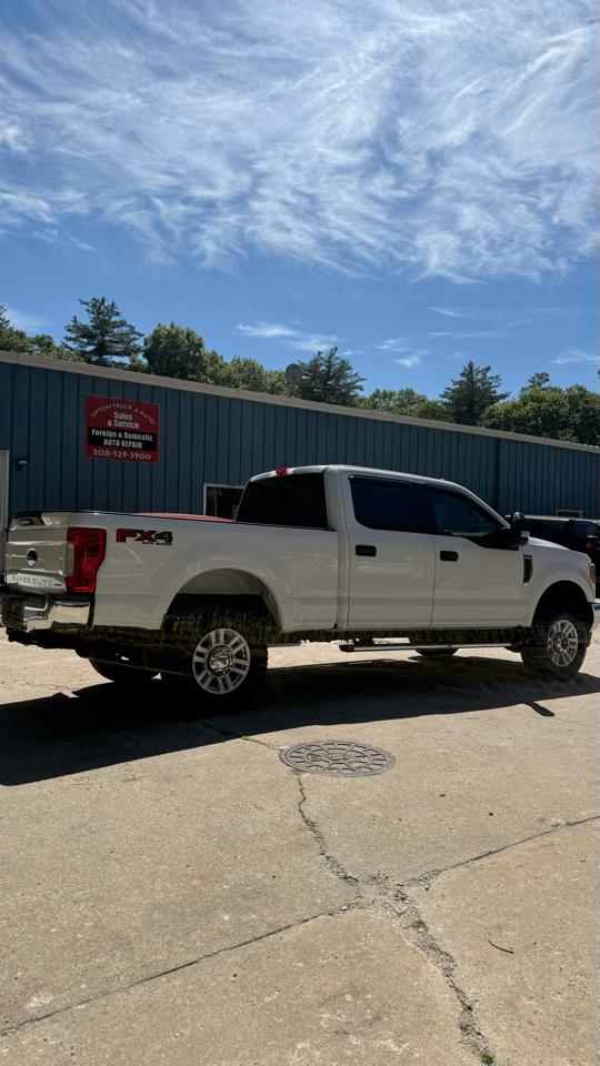 Ford F-350 SD XLT Crew Cab 4WD 2017