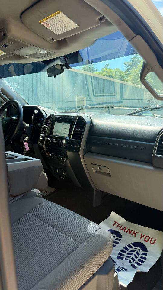 Ford F-350 SD XLT Crew Cab 4WD 2017