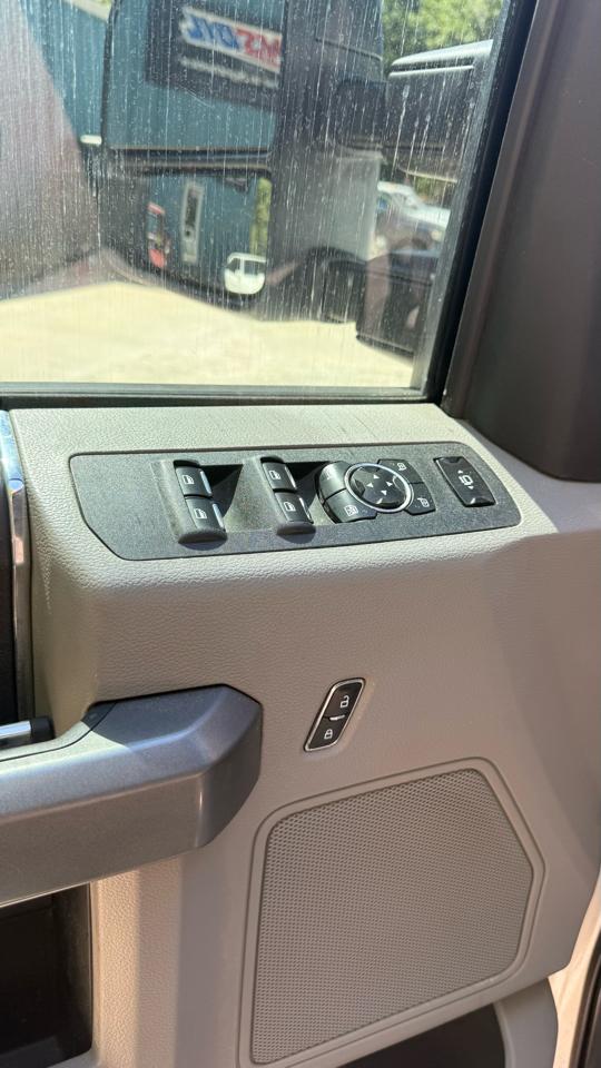 Ford F-350 SD XLT Crew Cab 4WD 2017