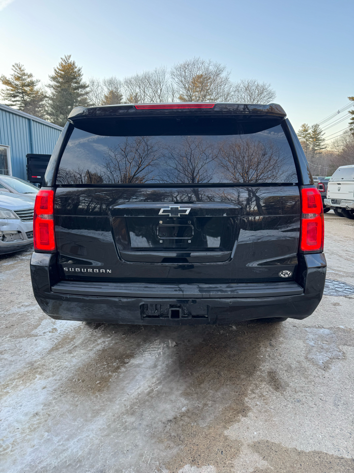 Chevrolet Suburban LT 4WD 2017