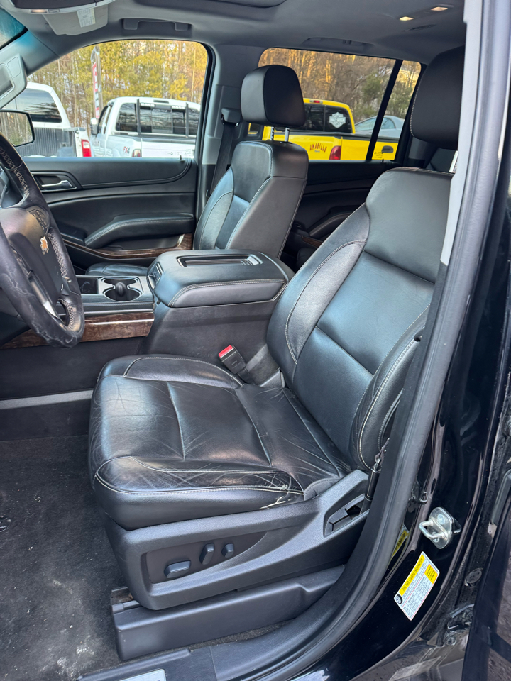 Chevrolet Suburban LT 4WD 2017