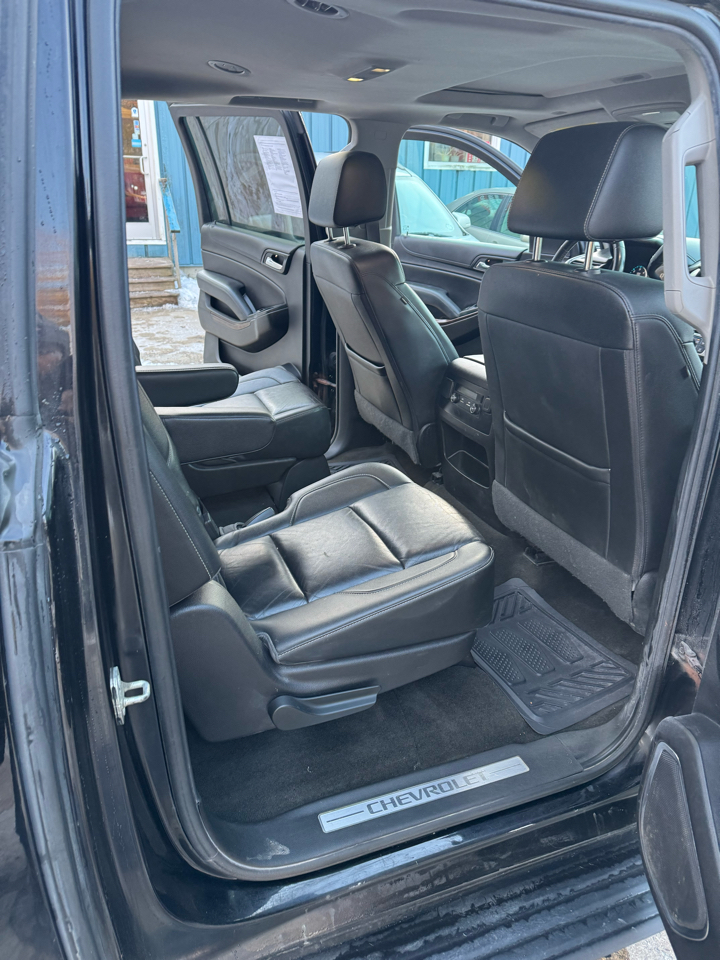 Chevrolet Suburban LT 4WD 2017