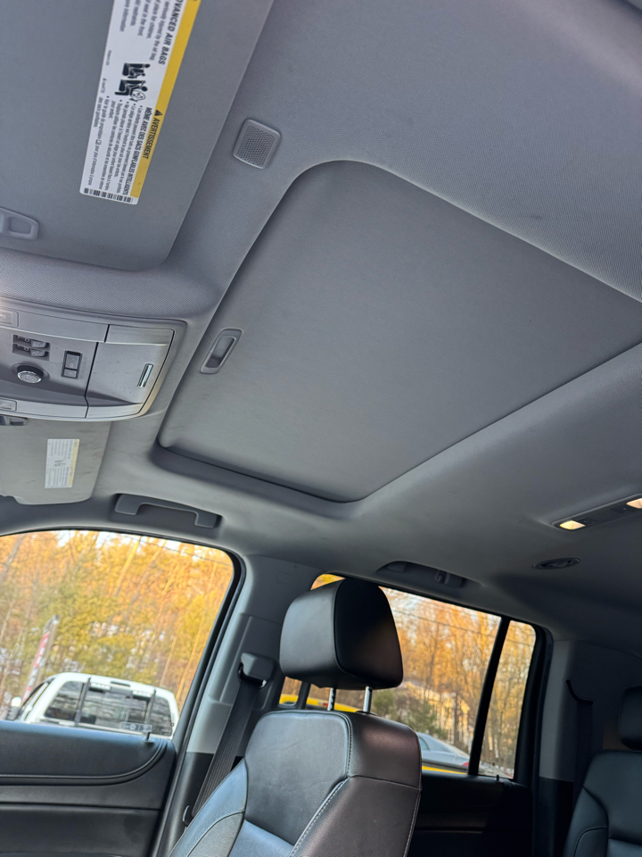 Chevrolet Suburban LT 4WD 2017