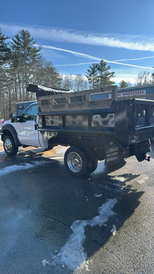 Ford F-450 SD Regular Cab DRW 4WD 2011
