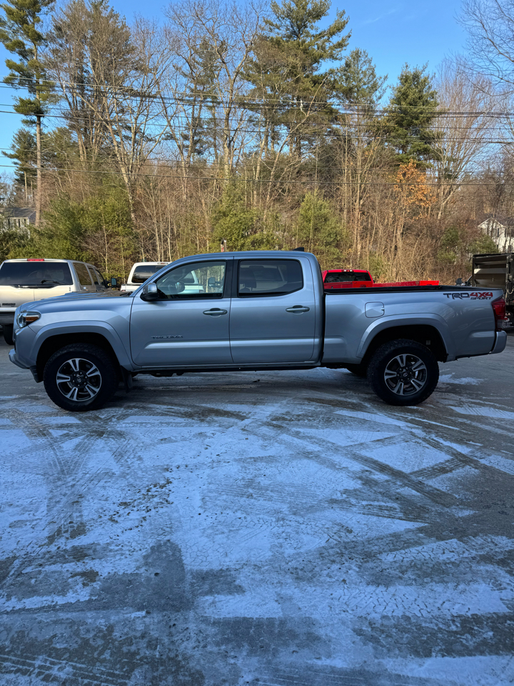 Toyota Tacoma SR5 Double Cab Super Long Bed V6 6AT 4WD 2017