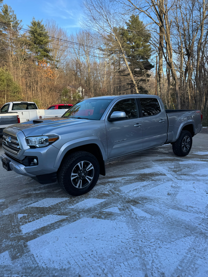 Toyota Tacoma SR5 Double Cab Super Long Bed V6 6AT 4WD 2017