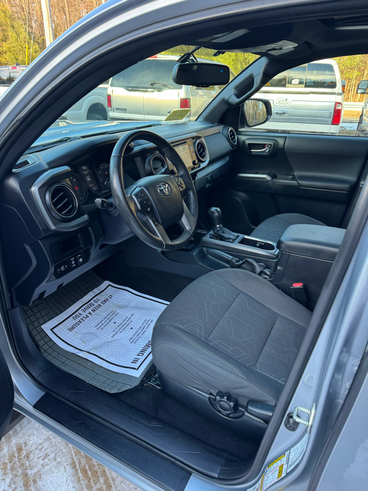 Toyota Tacoma SR5 Double Cab Super Long Bed V6 6AT 4WD 2017