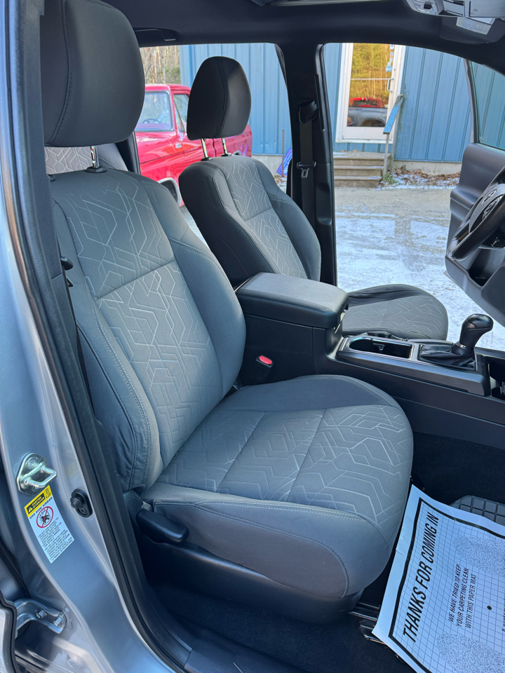 Toyota Tacoma SR5 Double Cab Super Long Bed V6 6AT 4WD 2017