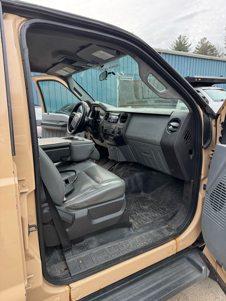 Ford F-450 SD Crew Cab 2WD 2011