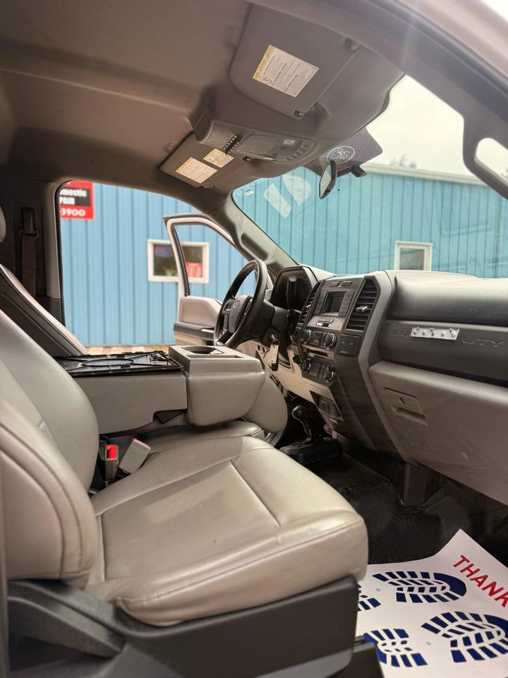 Ford F-550 Regular Cab DRW 4WD 2018
