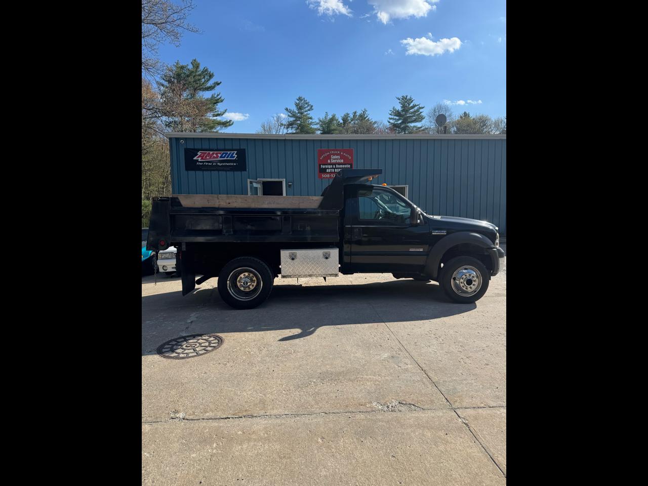 2005 Ford F-450 SD Regular Cab 4WD DRW
