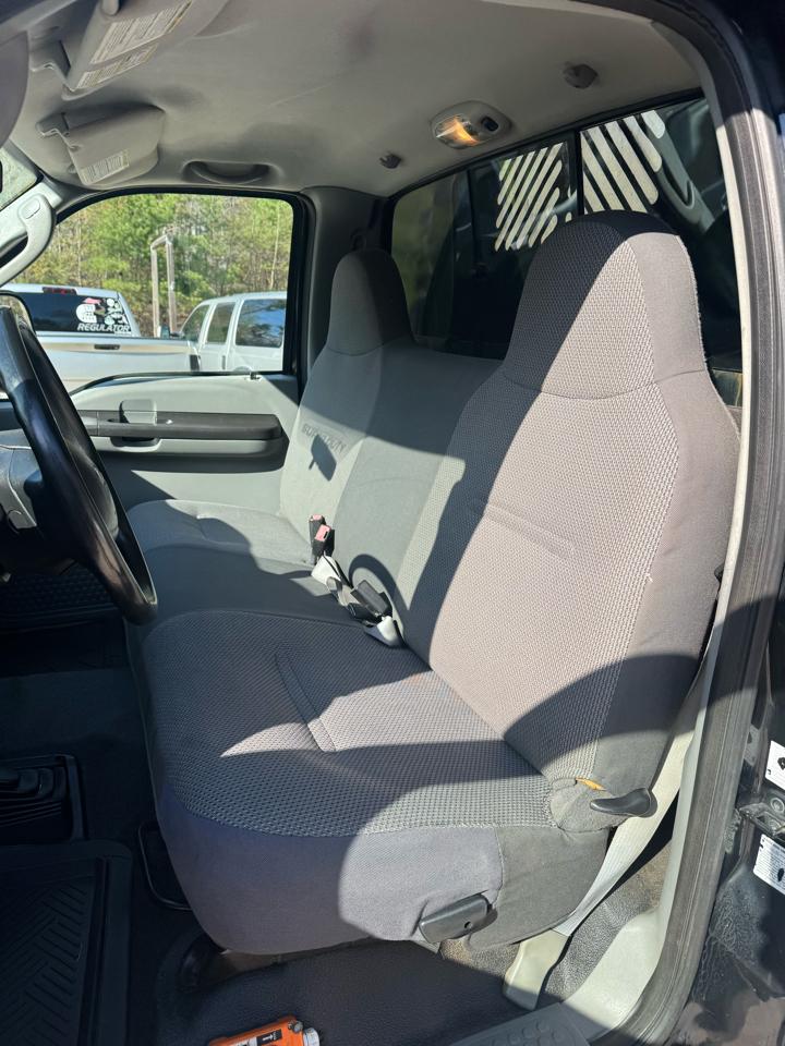 Ford F-450 SD Regular Cab 4WD DRW 2005