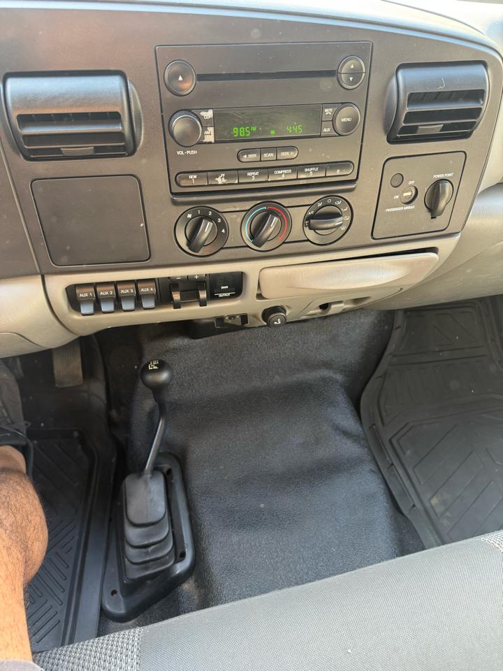 Ford F-450 SD Regular Cab 4WD DRW 2005