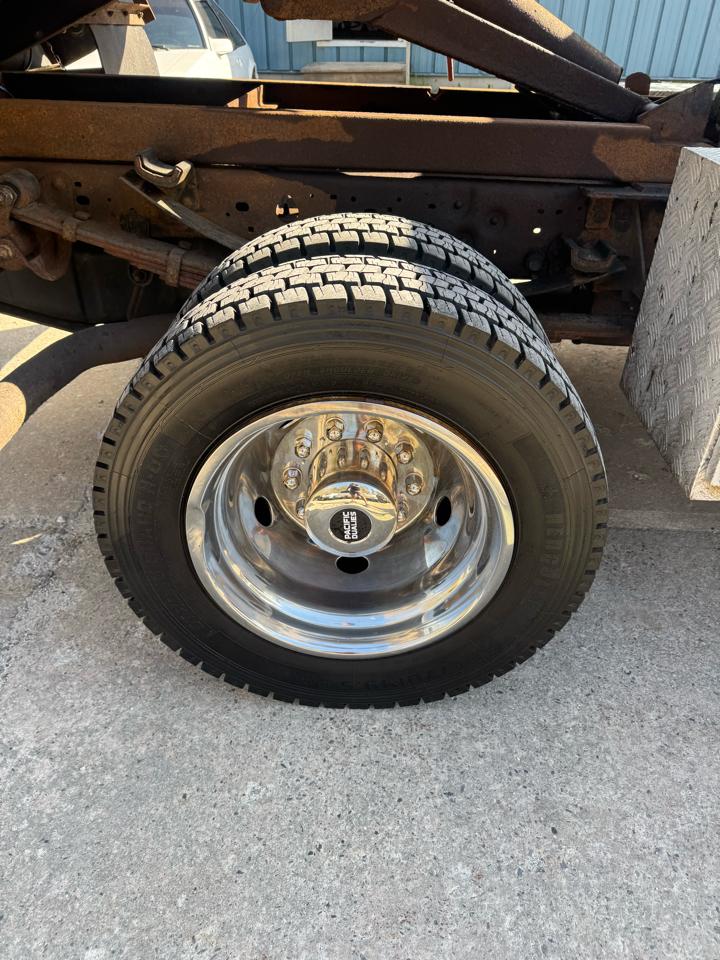 Ford F-450 SD Regular Cab 4WD DRW 2005