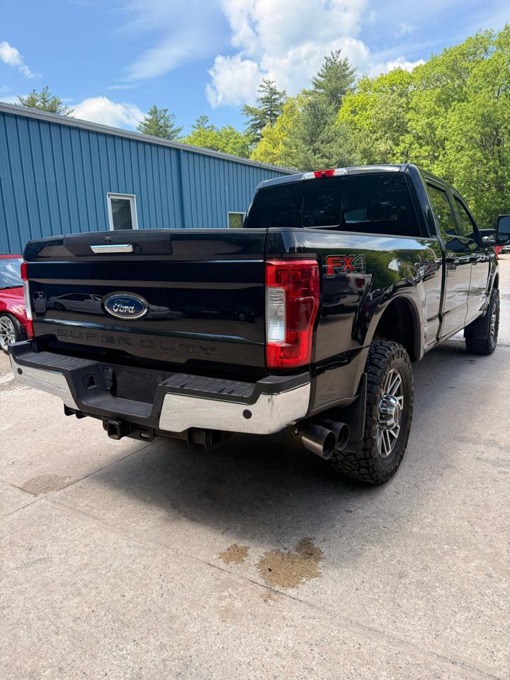 Ford F-350 SD Lariat Crew Cab Short Bed 4WD 2018
