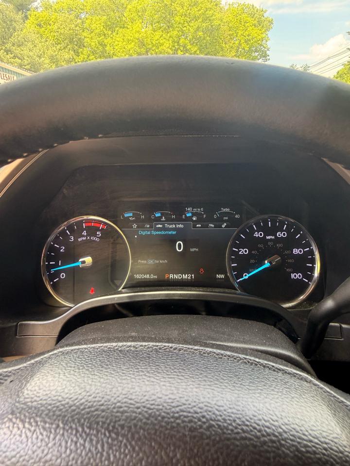Ford F-350 SD Lariat Crew Cab Short Bed 4WD 2018