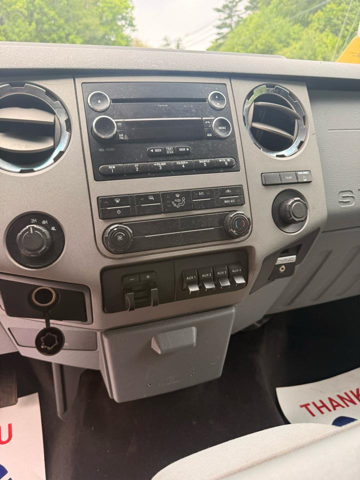 Ford F-350 SD XL SuperCab Long Bed DRW 4WD 2015