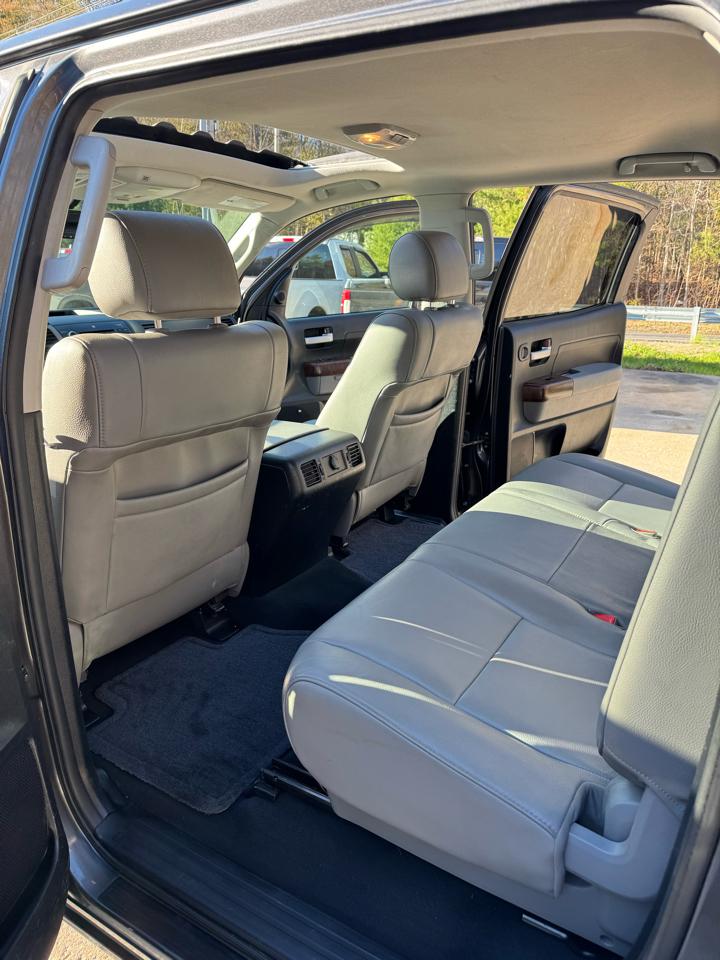Toyota Tundra Limited 5.7L CrewMax 4WD 2012