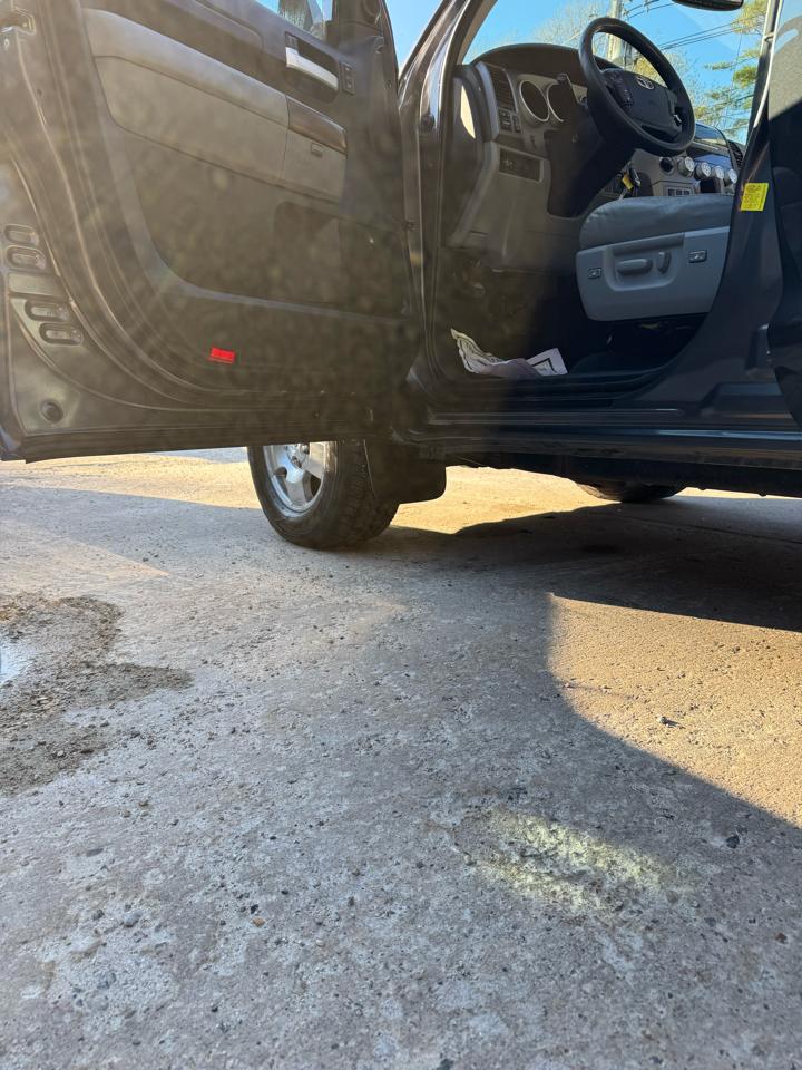 Toyota Tundra Limited 5.7L CrewMax 4WD 2012