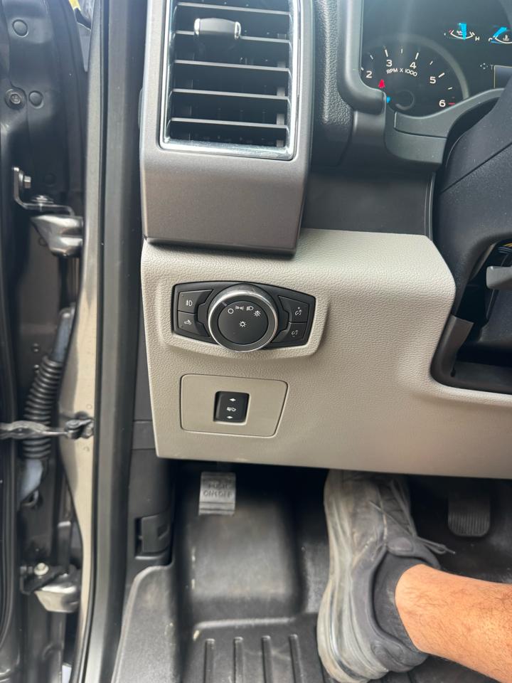Ford F-150 XL SuperCab 8-ft. Bed 4WD 2015