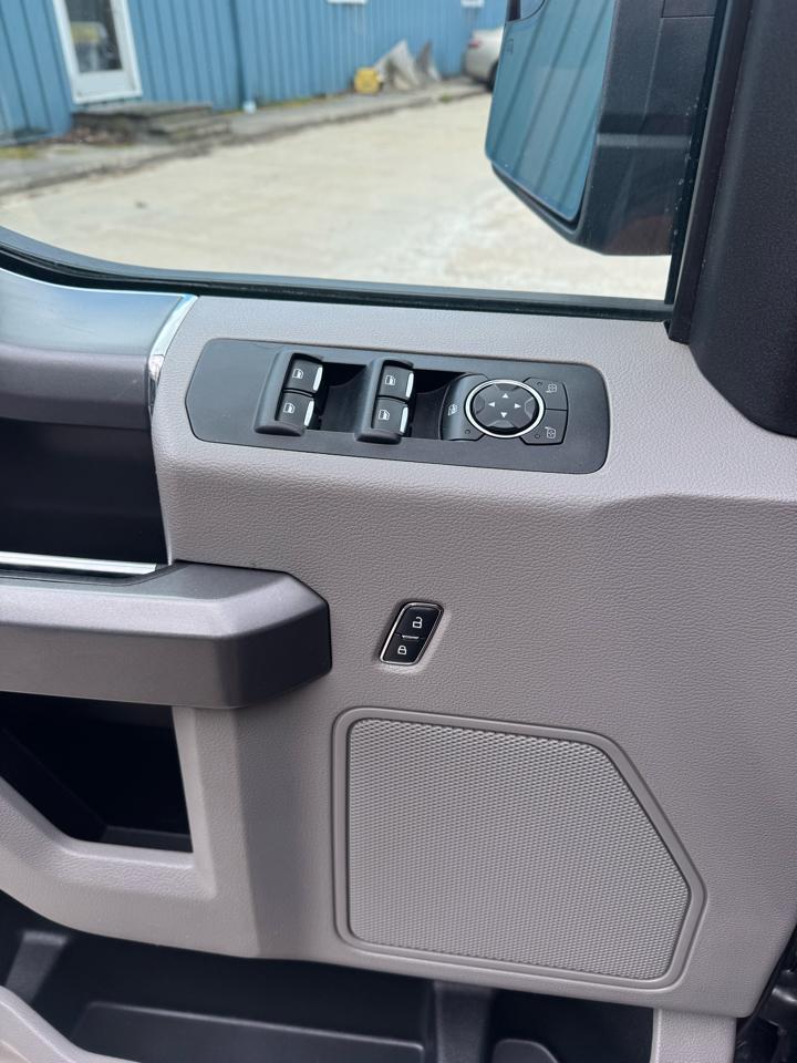 Ford F-150 XL SuperCab 8-ft. Bed 4WD 2015