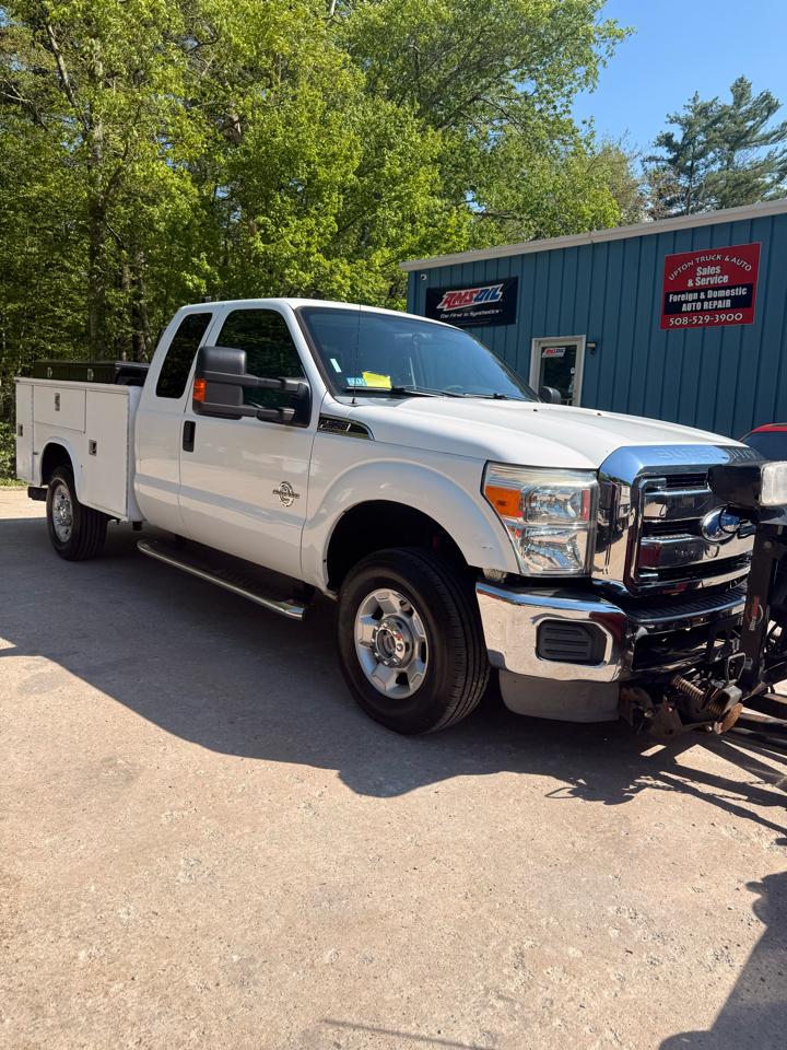 Ford F-350 SD XL SuperCab 4WD 2012