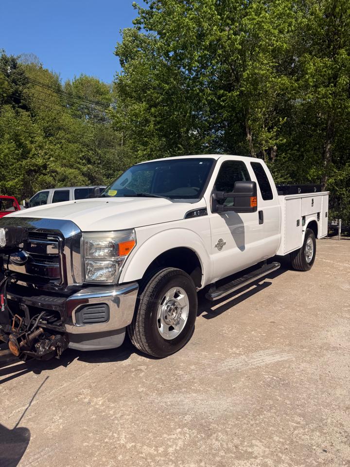 Ford F-350 SD XL SuperCab 4WD 2012