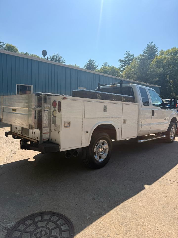 Ford F-350 SD XL SuperCab 4WD 2012