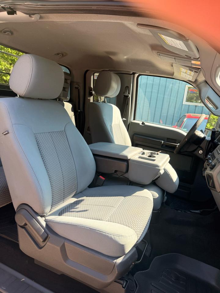 Ford F-350 SD XL SuperCab 4WD 2012