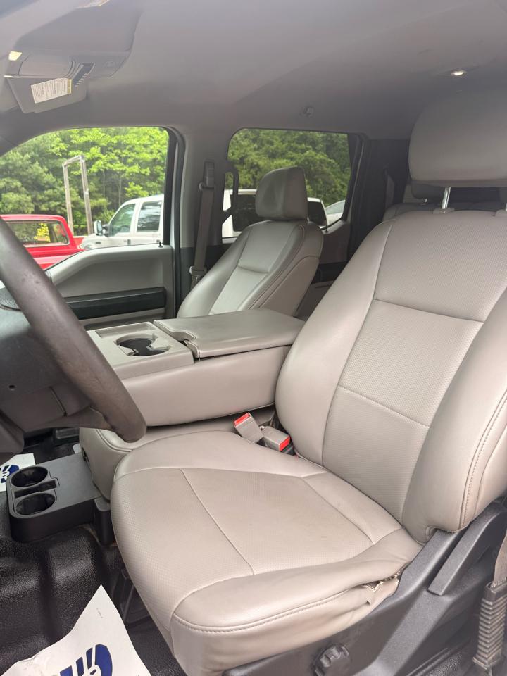 Ford F-550 Crew Cab DRW 4WD 2019