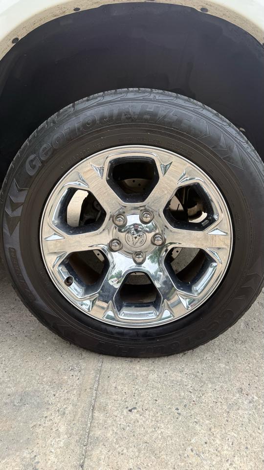 RAM 1500 Laramie Quad Cab 4WD 2016