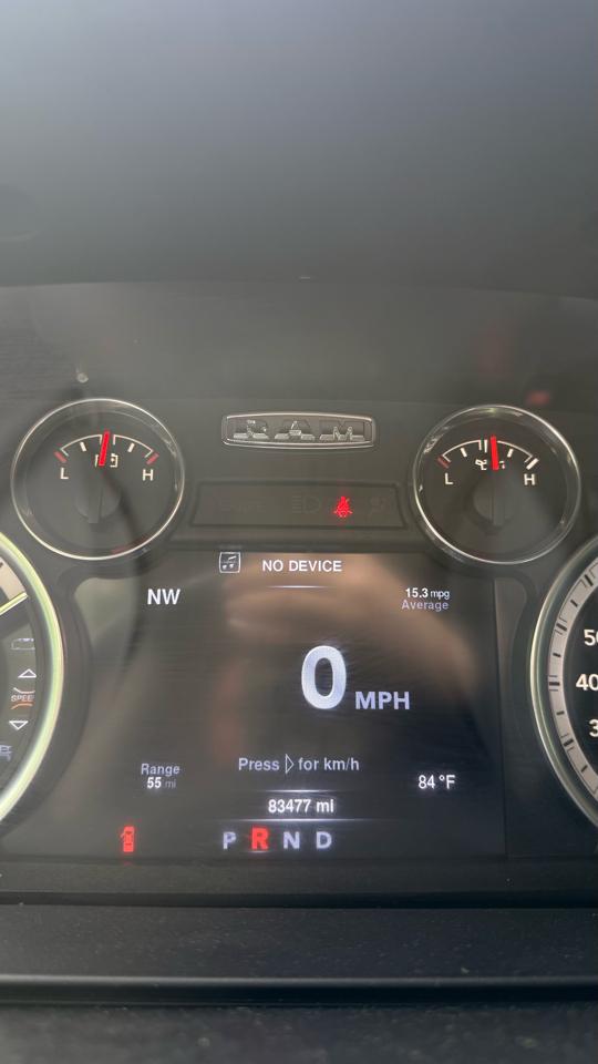 RAM 1500 Laramie Quad Cab 4WD 2016