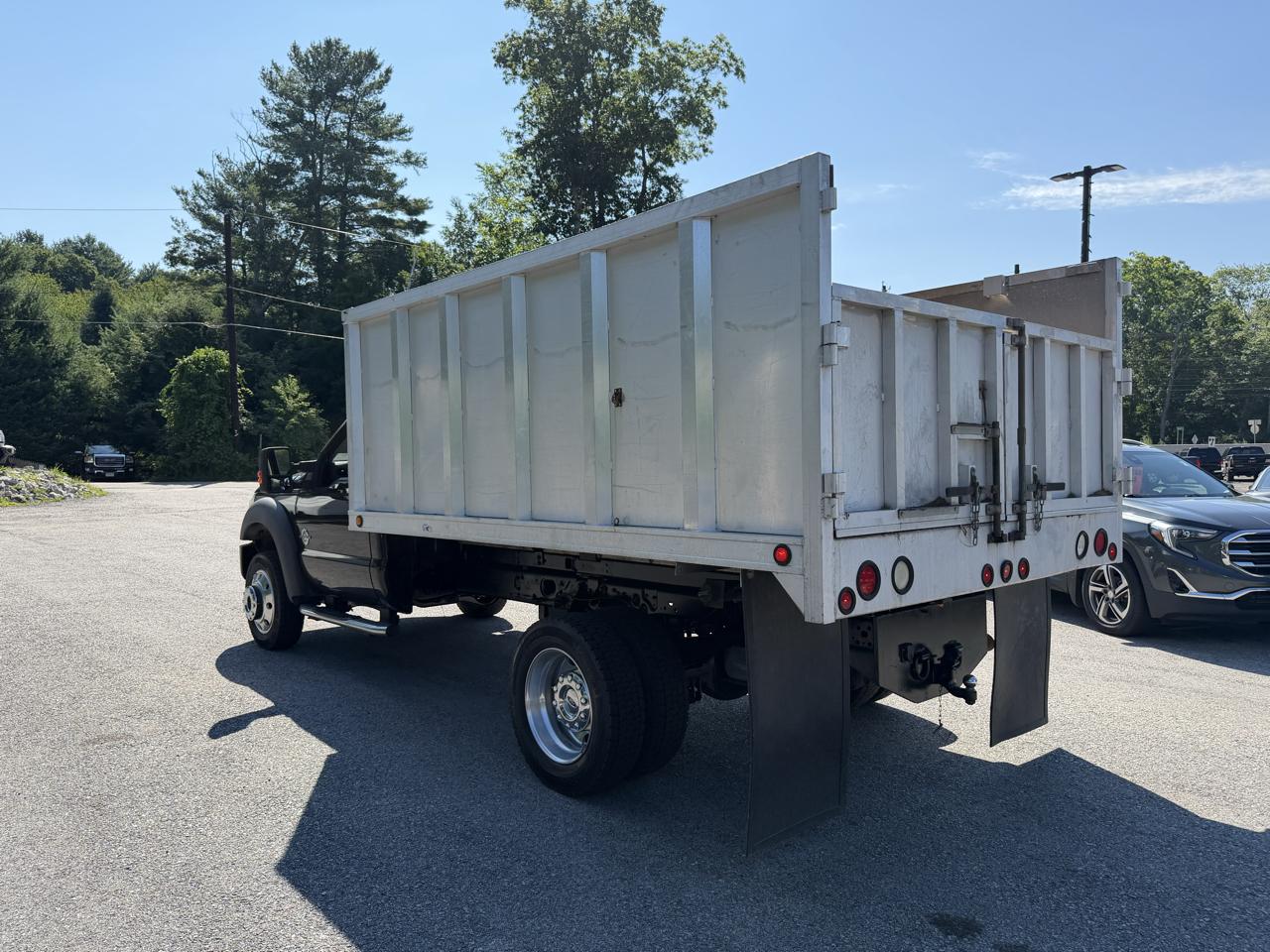 Ford F-550 Regular Cab DRW 2WD 2011