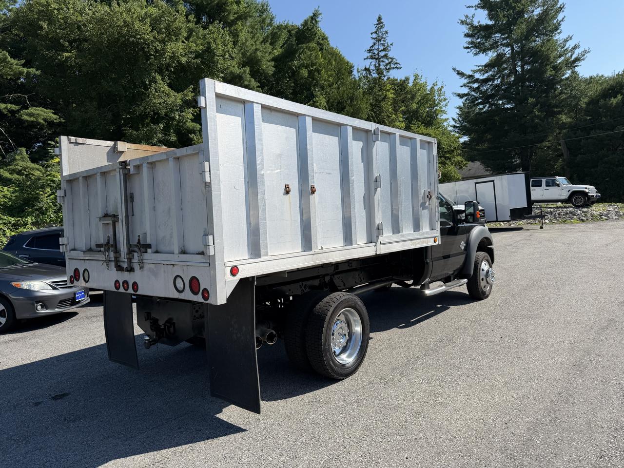 Ford F-550 Regular Cab DRW 2WD 2011