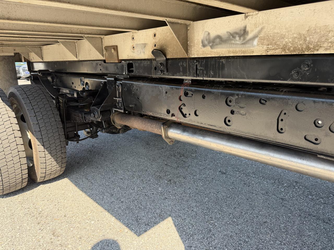 Ford F-550 Regular Cab DRW 2WD 2011