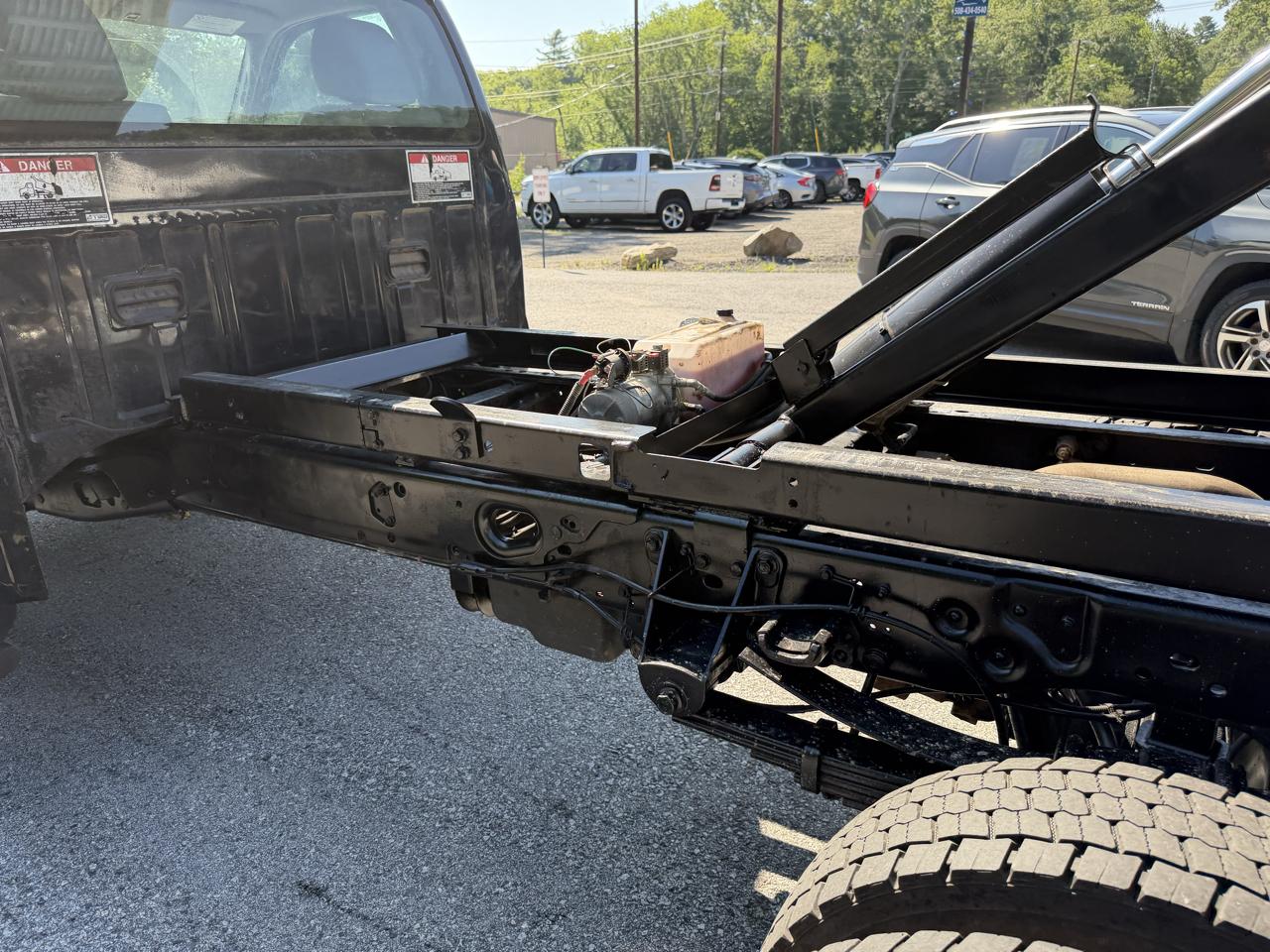 Ford F-550 Regular Cab DRW 2WD 2011