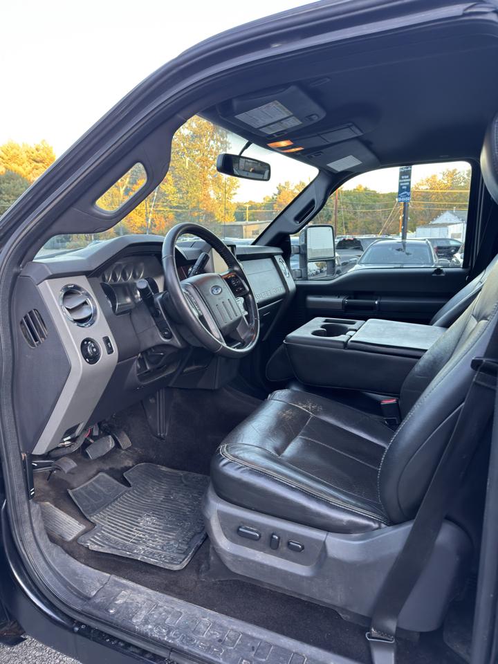 Ford F-350 SD Lariat Crew Cab 4WD 2015