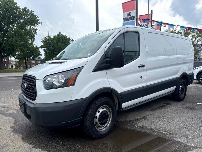 2018 Ford Transit 250 Van Low Roof 60/40 Pass.130-in. WB