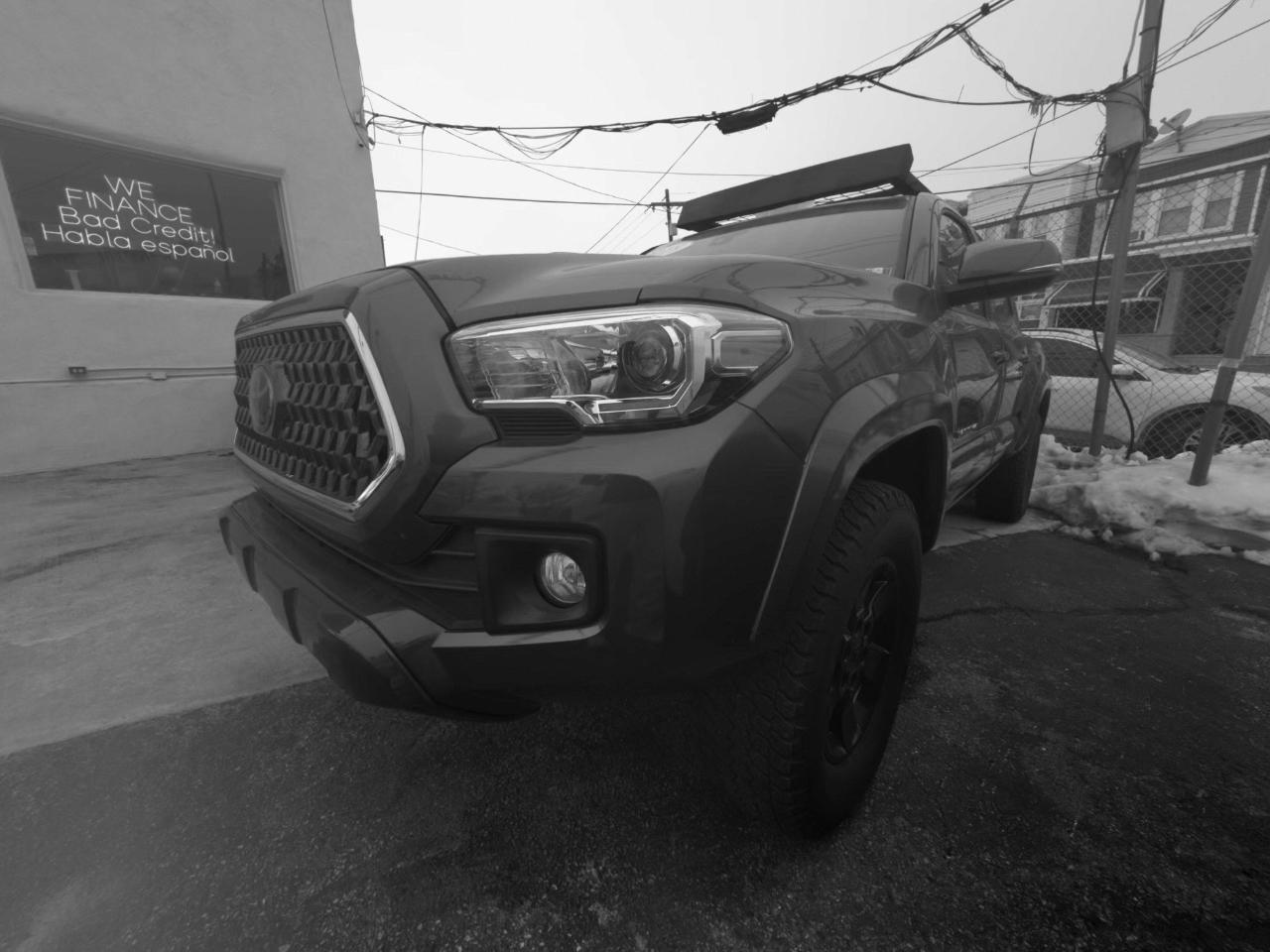 Toyota Tacoma SR5 Double Cab Long Bed V6 6AT 4WD 2018